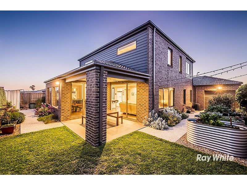 62 Como Parade, Clyde North VIC 3978