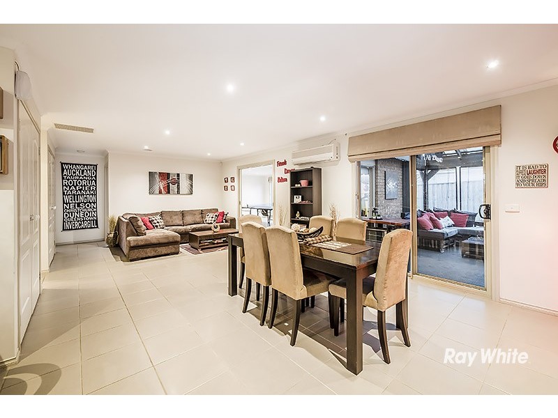 7 Trevino Way, Cranbourne North VIC 3977