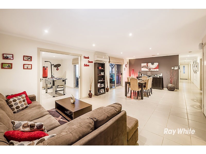 7 Trevino Way, Cranbourne North VIC 3977