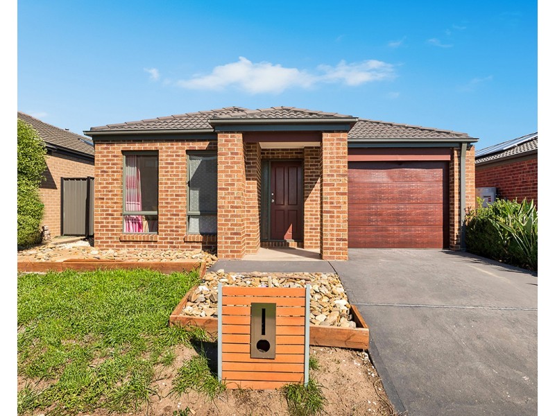 9 Rhinelander Close, Clyde North VIC 3978