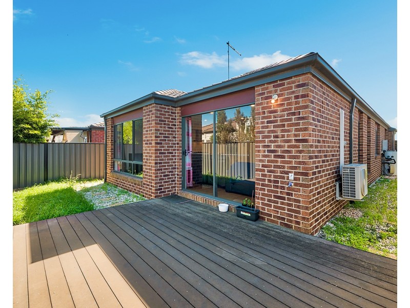9 Rhinelander Close, Clyde North VIC 3978