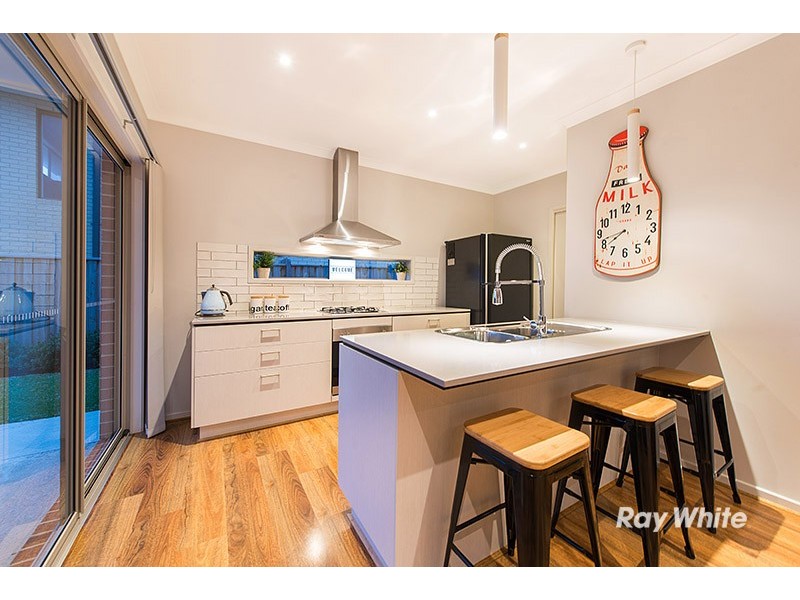 12 Crowe Avenue, Cranbourne West VIC 3977