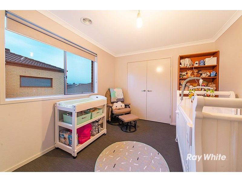12 Crowe Avenue, Cranbourne West VIC 3977