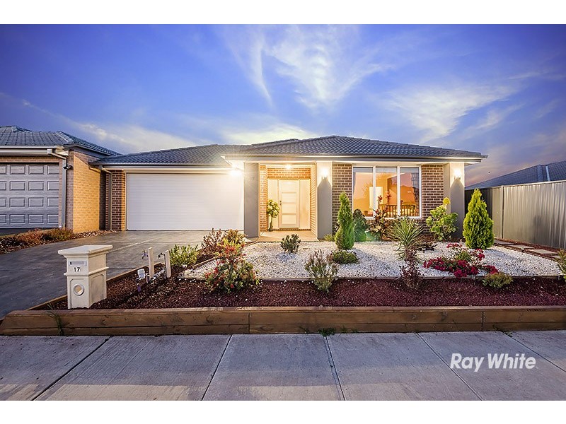 17 Burchill Avenue, Cranbourne East VIC 3977