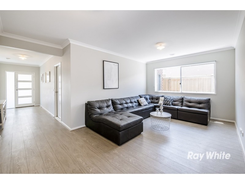 24 Ayredale Street, Clyde VIC 3978