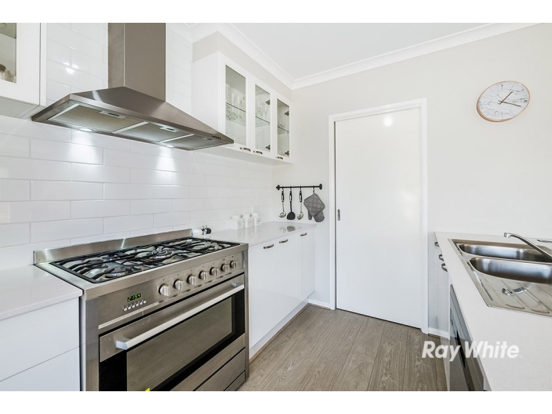 24 Ayredale Street, Clyde VIC 3978