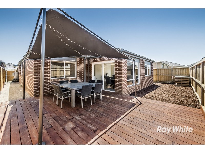 24 Ayredale Street, Clyde VIC 3978