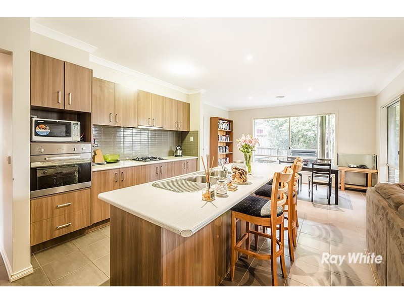 4 Ned Street, Cranbourne East VIC 3977