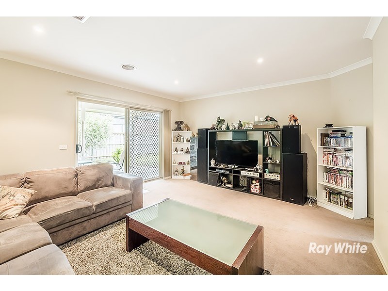 4 Ned Street, Cranbourne East VIC 3977
