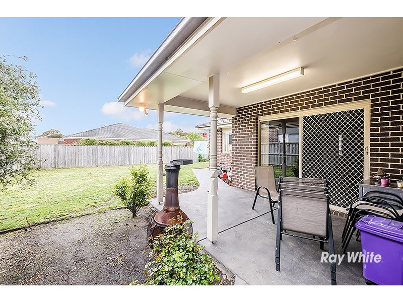 4 Ned Street, Cranbourne East VIC 3977