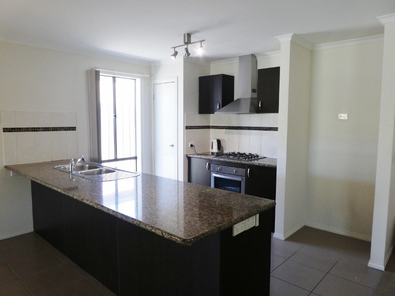 11 Meduno Drive, Hampton Park VIC 3976