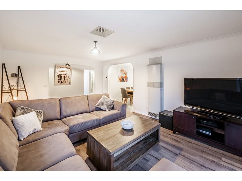 3 Rose Lane, Cranbourne VIC 3977