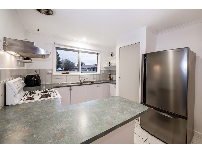 3 Rose Lane, Cranbourne VIC 3977