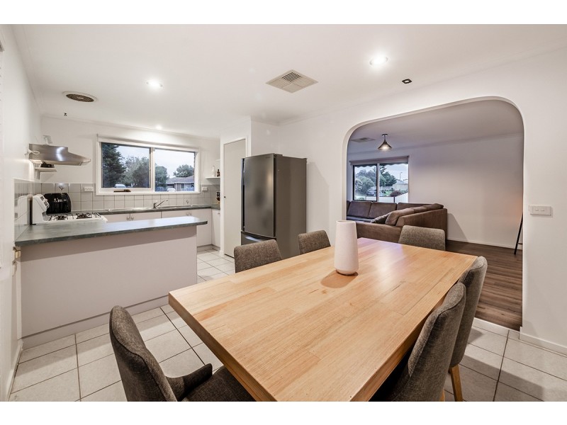 3 Rose Lane, Cranbourne VIC 3977