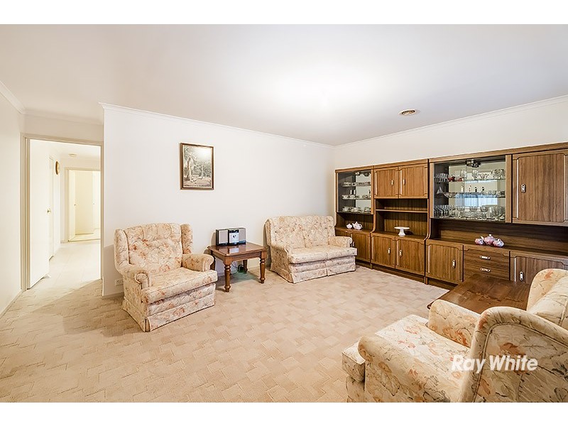 4 Reginald Court, Cranbourne West VIC 3977