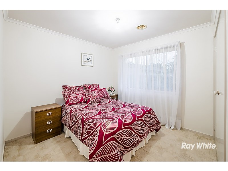 4 Reginald Court, Cranbourne West VIC 3977