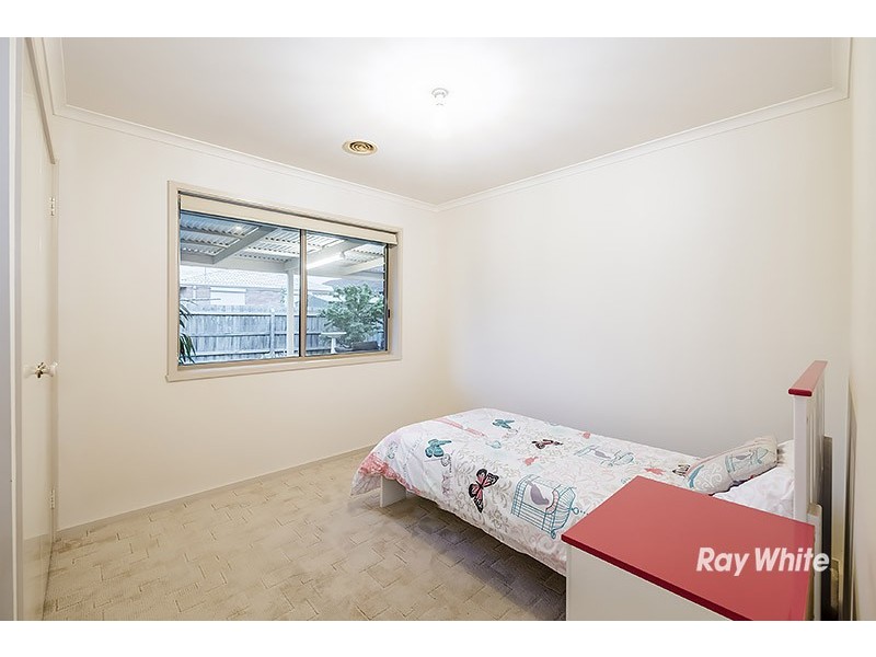 4 Reginald Court, Cranbourne West VIC 3977