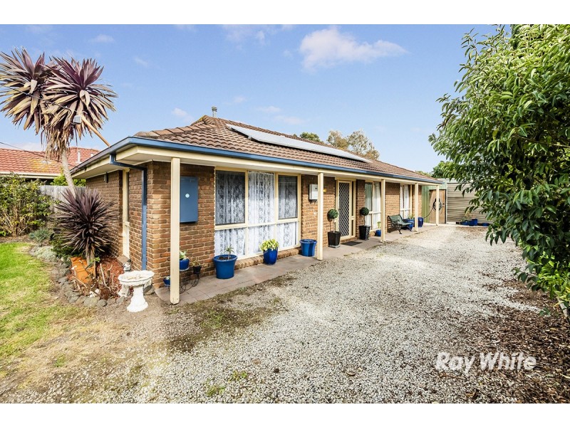 9 Delmont Court, Cranbourne VIC 3977