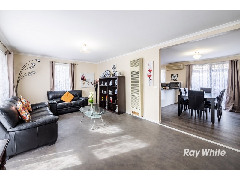 9 Delmont Court, Cranbourne VIC 3977