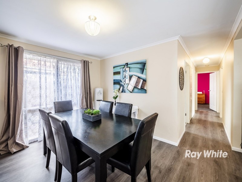 9 Delmont Court, Cranbourne VIC 3977