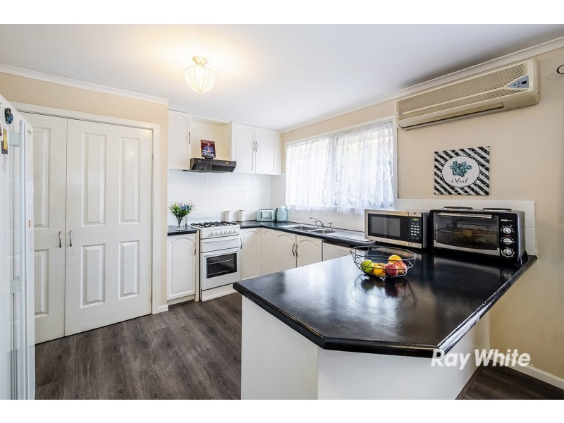 9 Delmont Court, Cranbourne VIC 3977