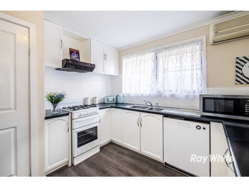 9 Delmont Court, Cranbourne VIC 3977