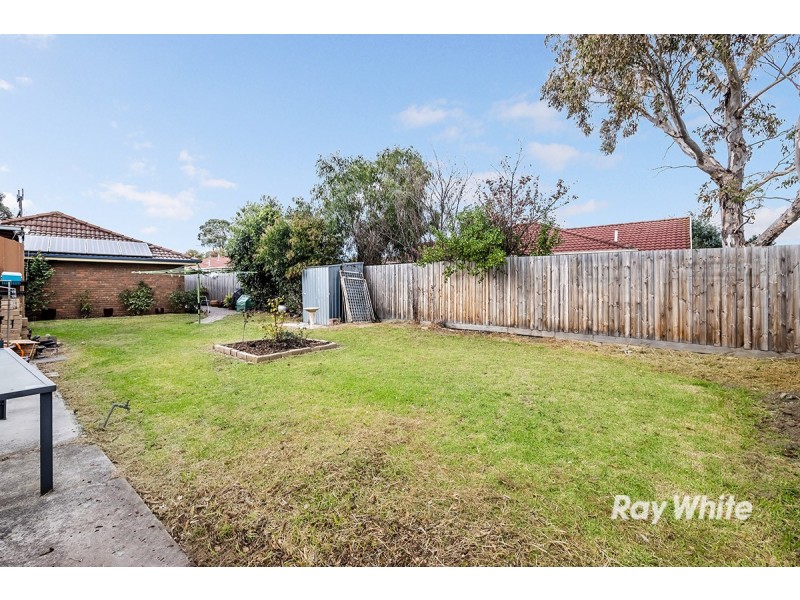 9 Delmont Court, Cranbourne VIC 3977