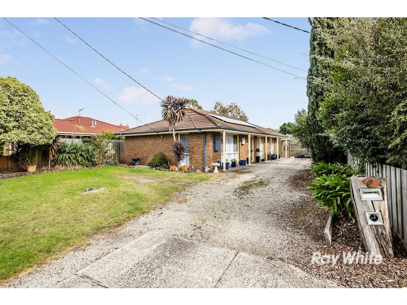 9 Delmont Court, Cranbourne VIC 3977