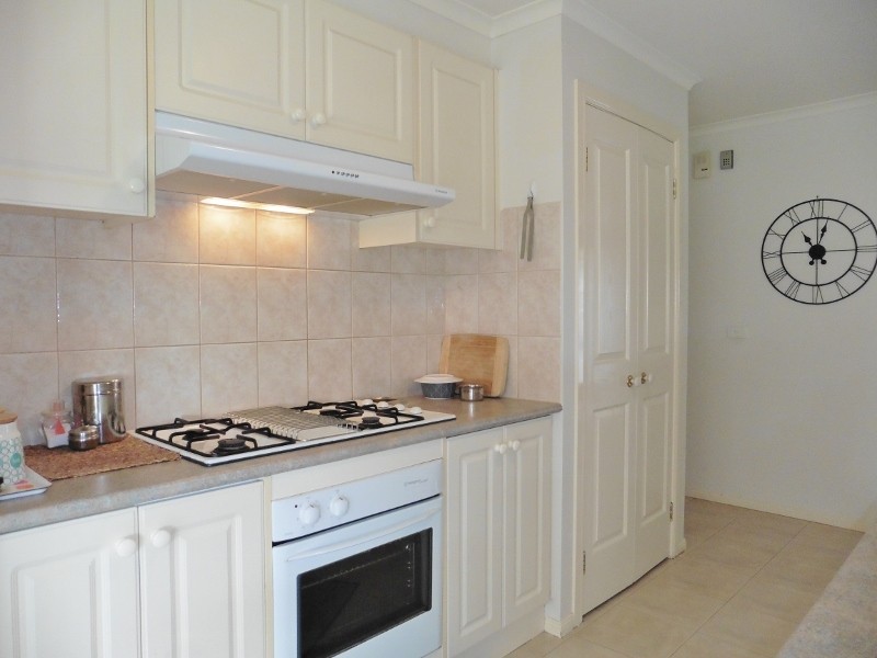 44 Ardblair Terrace, Narre Warren South VIC 3805