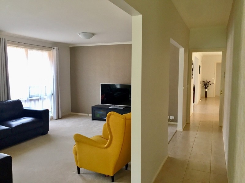 44 Ardblair Terrace, Narre Warren South VIC 3805