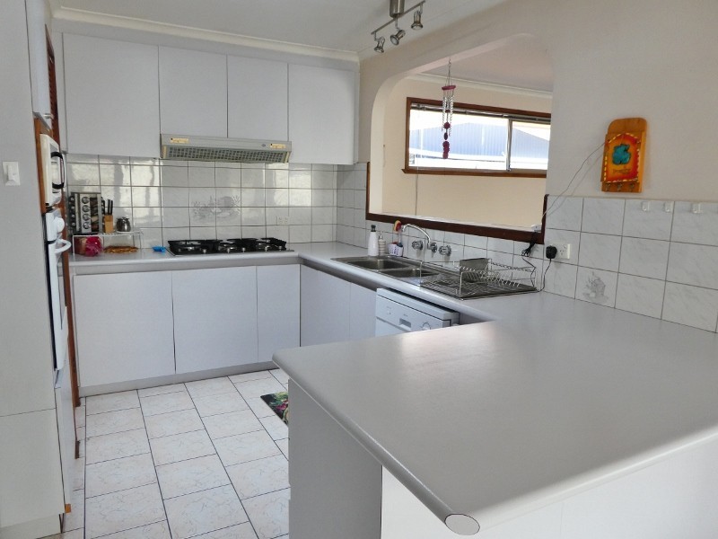12 Lonsdale Crescent, Cranbourne North VIC 3977