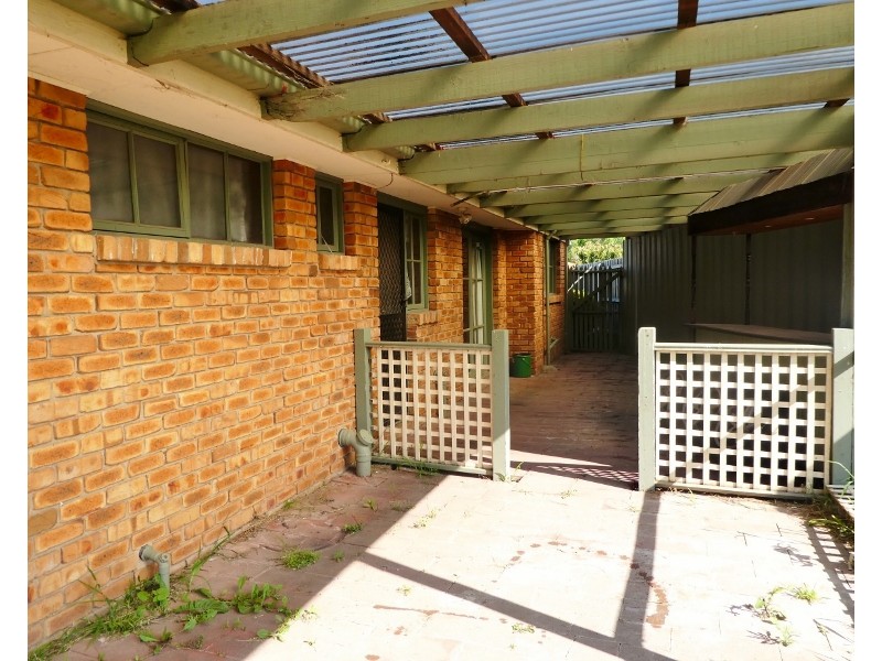 9 Filbert Court, Cranbourne North VIC 3977