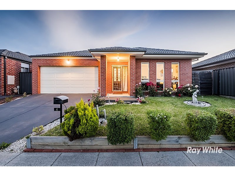 4 San Fratello Street, Clyde North VIC 3978