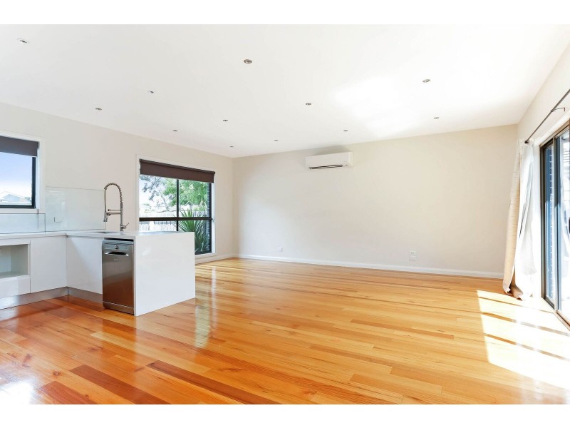 8/135-137 Cardinal Road, Glenroy VIC 3046