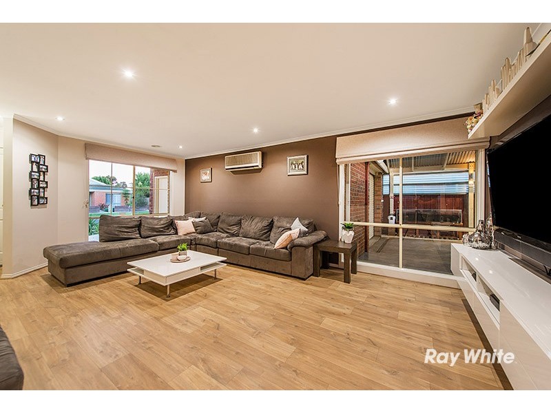 85 Raisell Road, Cranbourne West VIC 3977