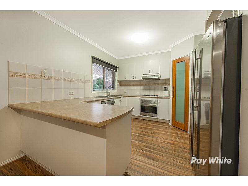 6 Bewley Way, Berwick VIC 3806