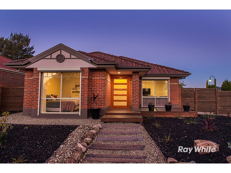 6 Bewley Way, Berwick VIC 3806