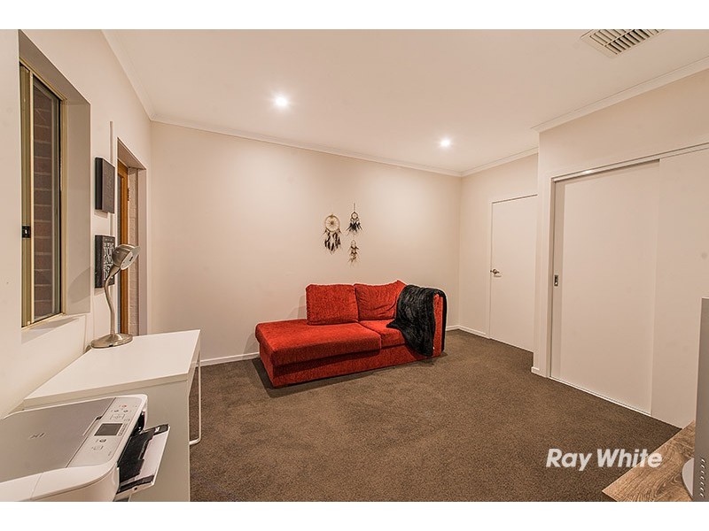 6 Bewley Way, Berwick VIC 3806