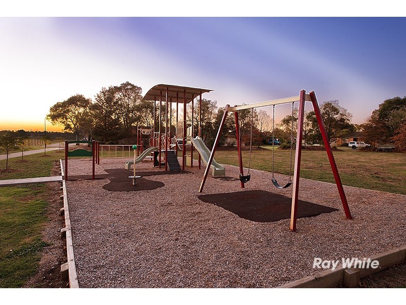 6 Bewley Way, Berwick VIC 3806