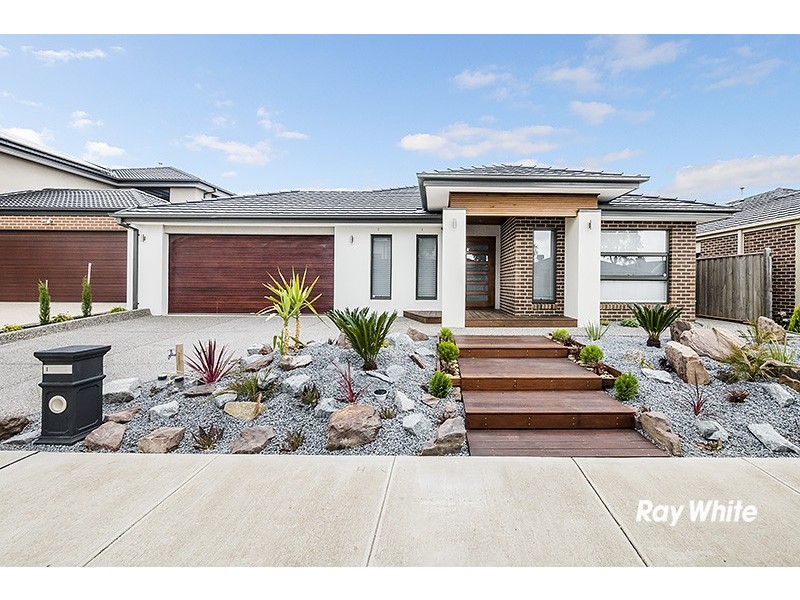14 Princeton Place, Cranbourne West VIC 3977