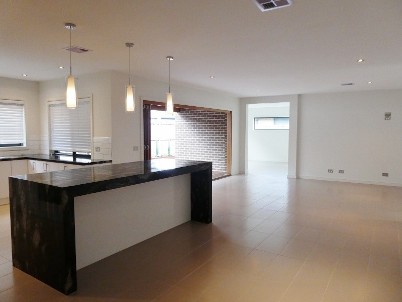 14 Princeton Place, Cranbourne West VIC 3977