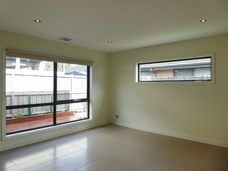 14 Princeton Place, Cranbourne West VIC 3977