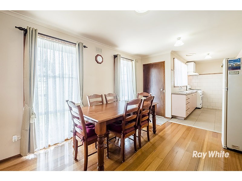 5 Valepark Crescent, Cranbourne VIC 3977