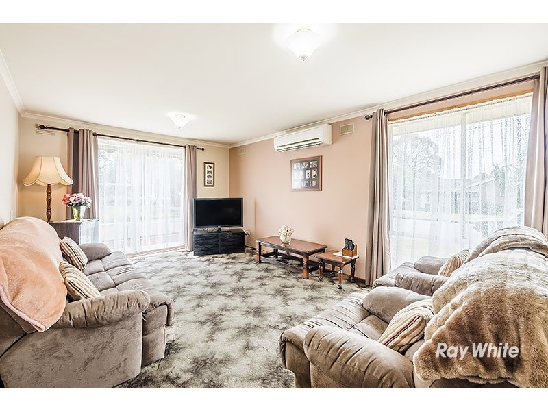 5 Valepark Crescent, Cranbourne VIC 3977