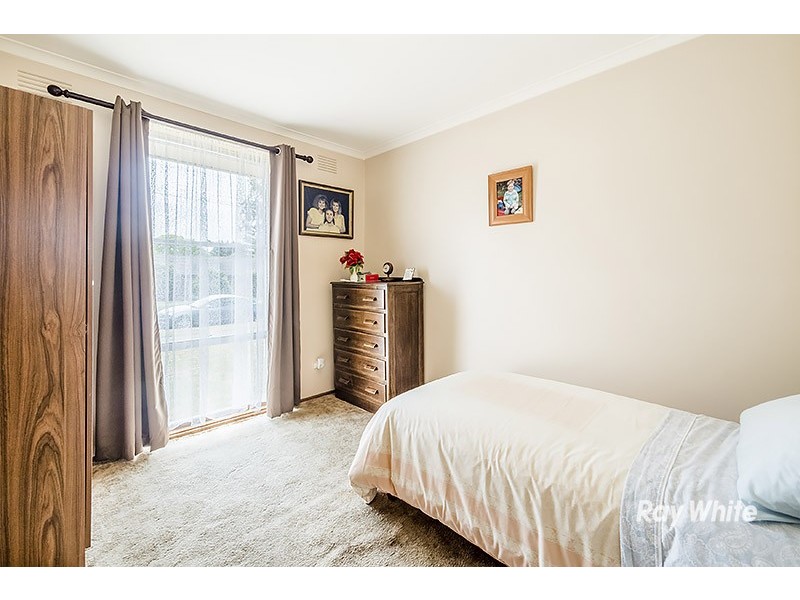 5 Valepark Crescent, Cranbourne VIC 3977