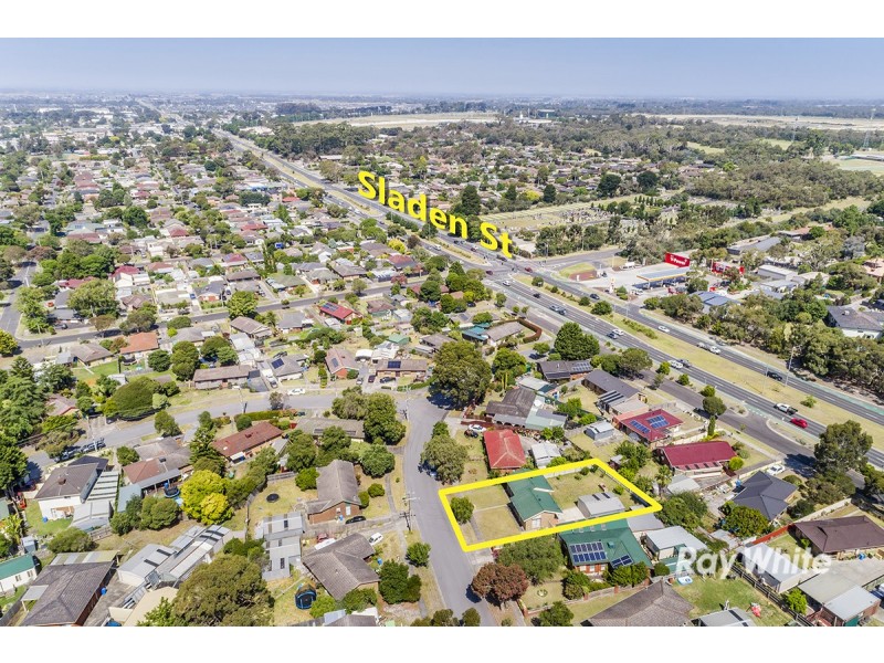 5 Valepark Crescent, Cranbourne VIC 3977