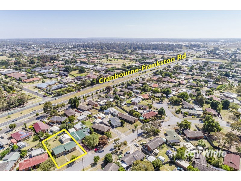 5 Valepark Crescent, Cranbourne VIC 3977