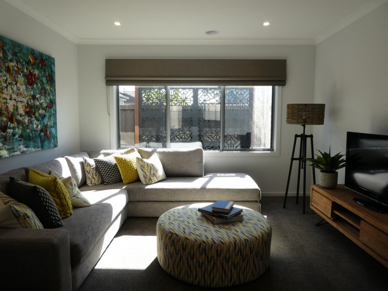 14 Fintona Crescent, Cranbourne West VIC 3977