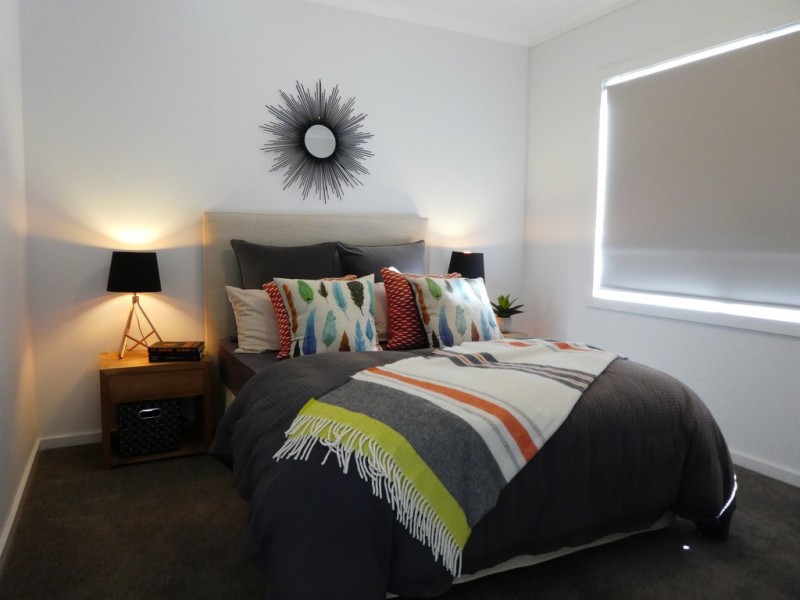 14 Fintona Crescent, Cranbourne West VIC 3977