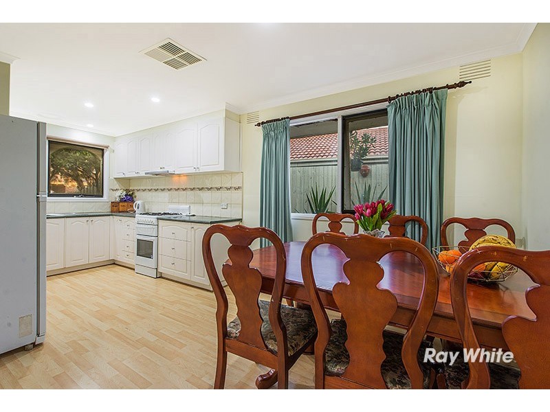 5 Bourke Road, Cranbourne VIC 3977